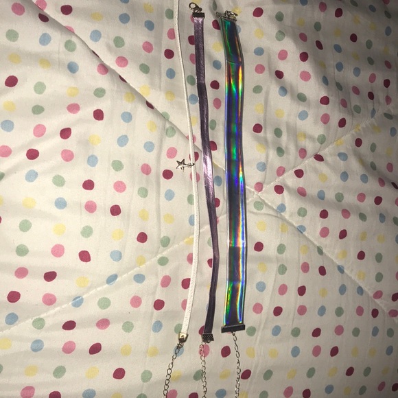 3 chokers - Picture 1 of 4
